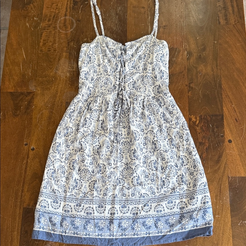 Hollister Floral Blue and White Summer Dress size XS